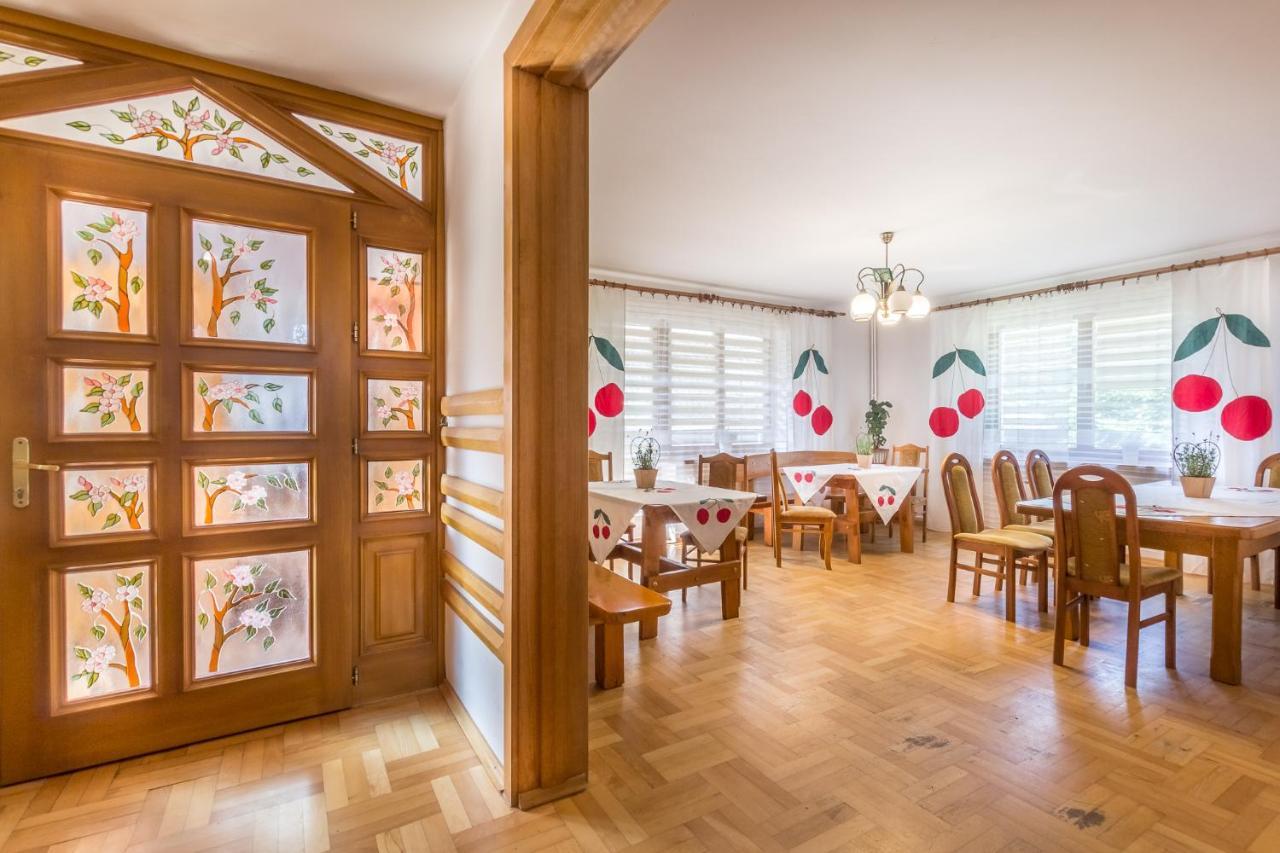 Wisniowy Gaj Villa Ujanowice Exterior foto